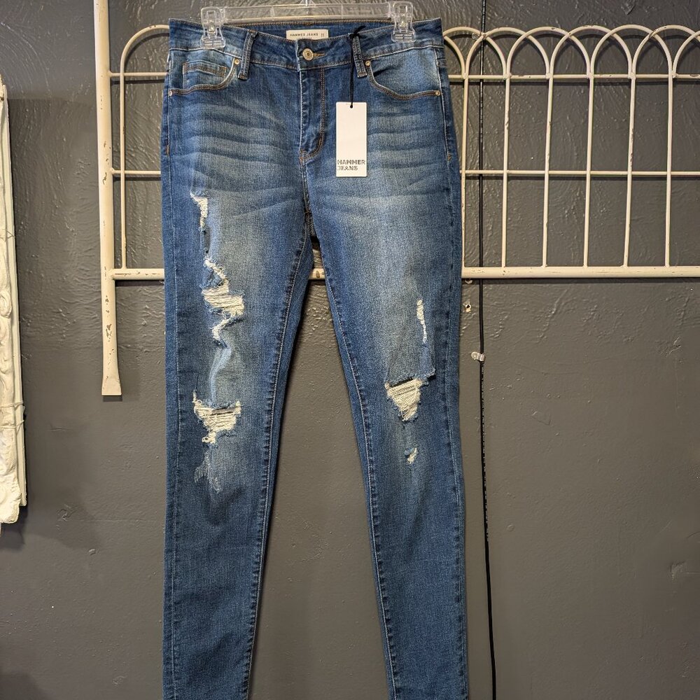 BNWT Hammer Jeans Distressed Mid Rise Skinny Jeans. Size 11.